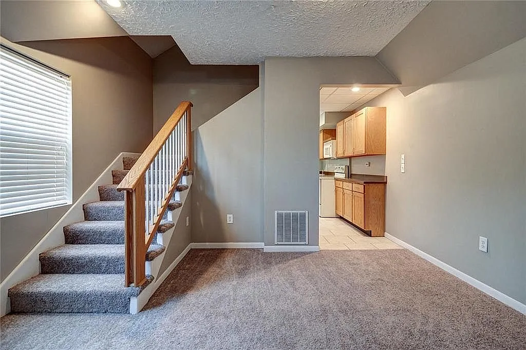 Building Photo - 5159 Carrollton Ave