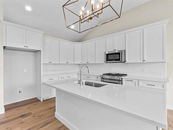 5th image of 2241 Heywood Meadows Cpe