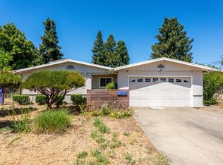 1100 Sanford Ranch Rd, Ukiah, CA 95482