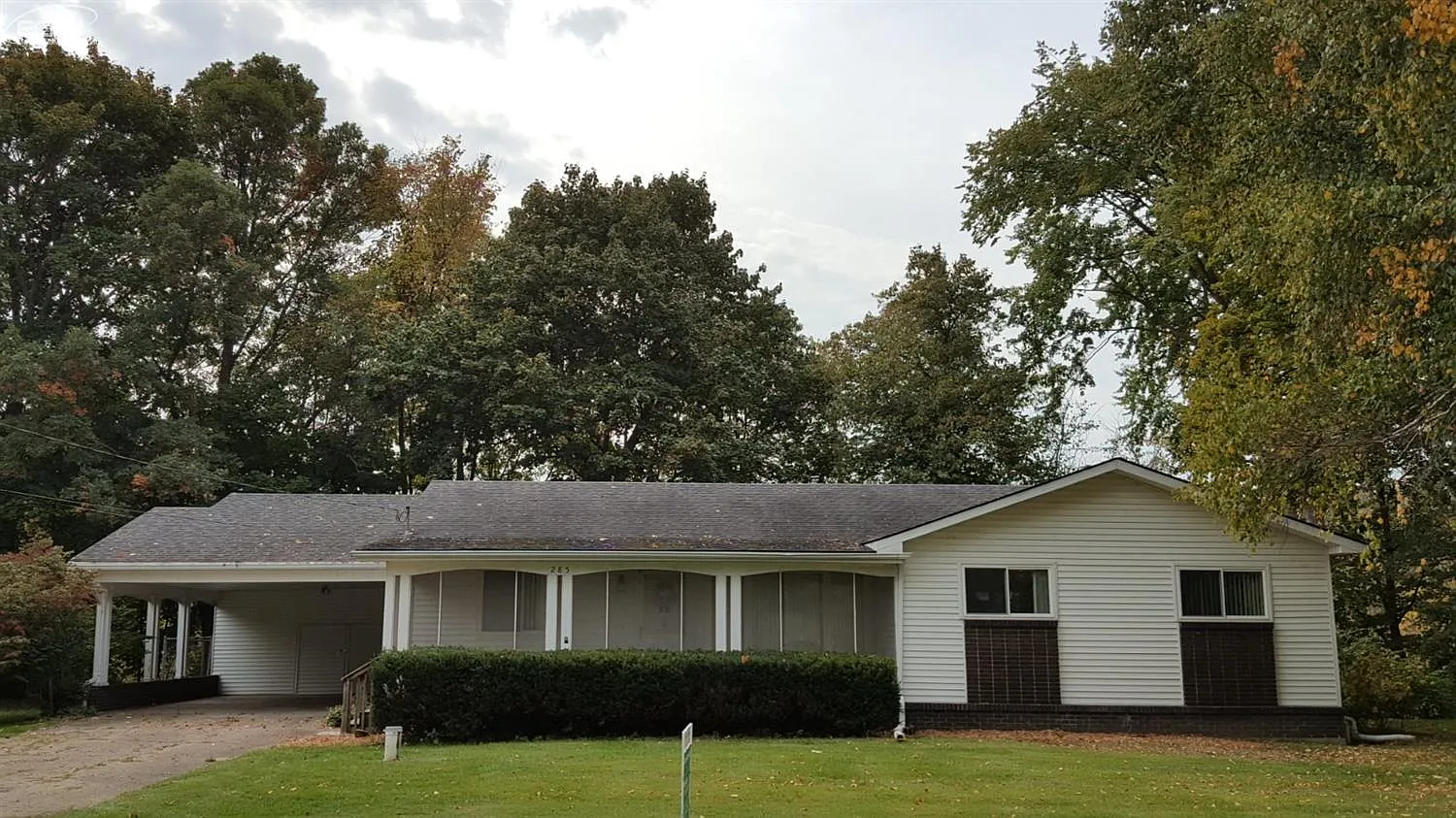 285 Cedar St photo 1
