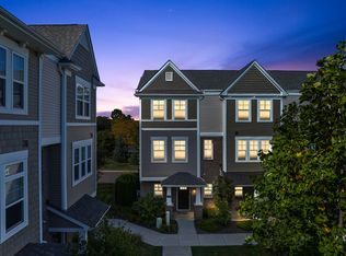 445 Wright St, Wixom, MI 48393