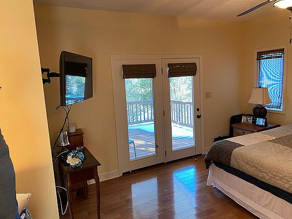 Owner suite