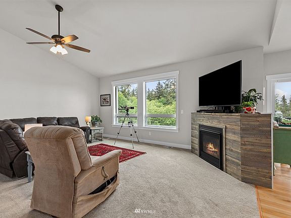 2nd image of 1229 SE Camano Drive