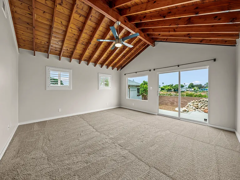 6364 Osler St — Photo 3