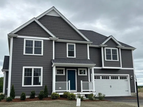 8 Forbes Rd #L96, Bridgewater, MA 02324