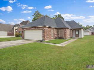 38660 Red Bud Ln, Denham Springs, LA 70706