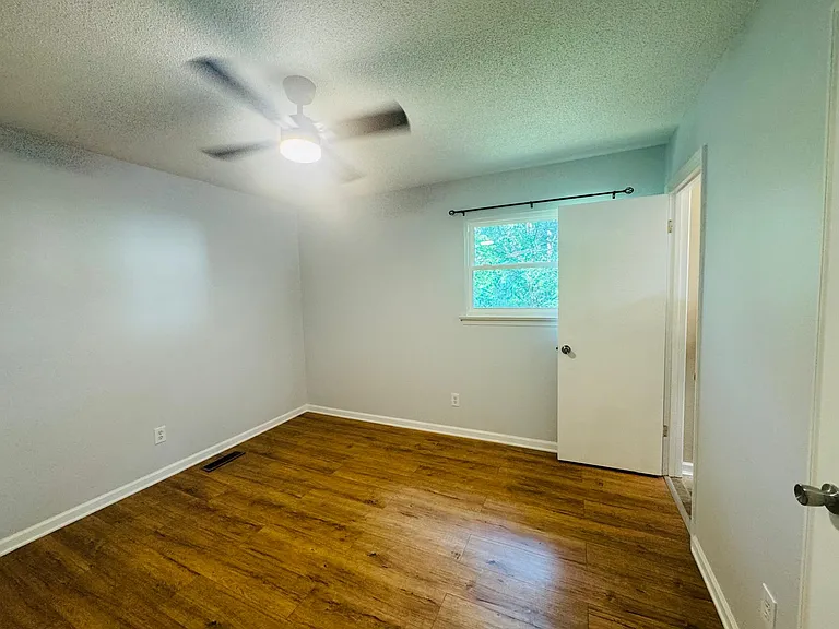 5958 Congress Ln — Photo 7