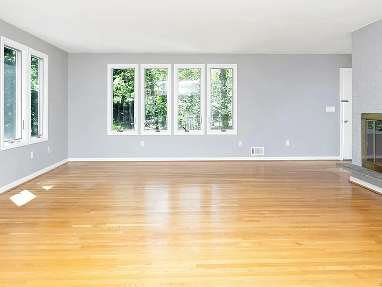 5 Wakerobin Rd — Photo 5