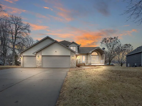 2618 130th Cir NW, Coon Rapids, MN 55448