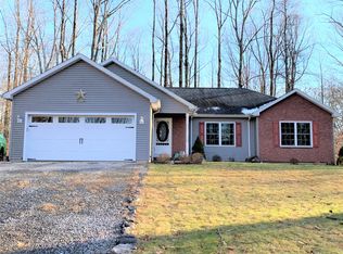 664 Five Fathoms Rd, Du Bois, PA 15801