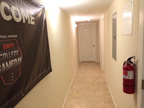 5th image of 1633 N Willington St #1R