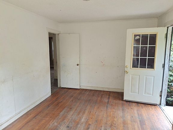2nd image of 212 Bradham Ave