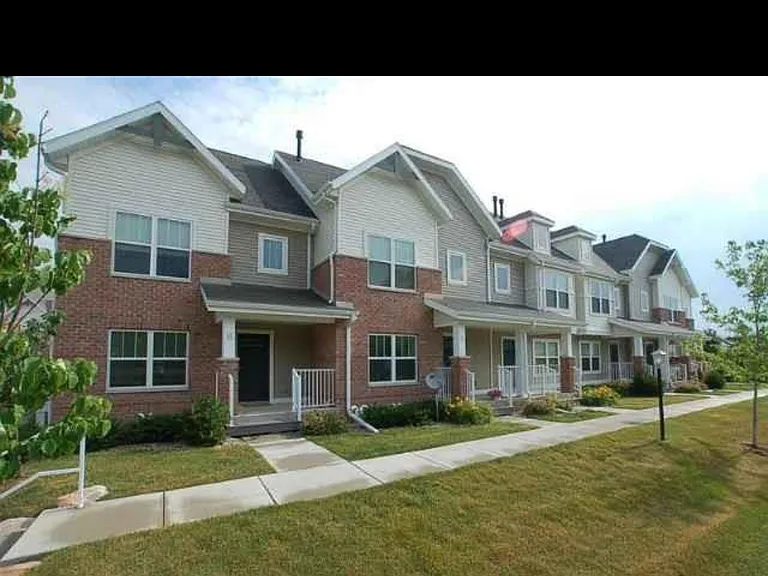 707 Cricket Ln #5 — Photo 2