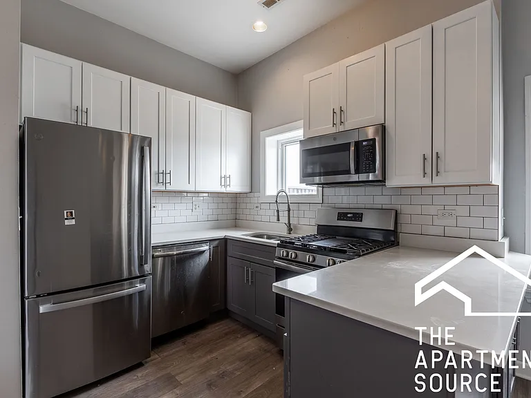 3216 W Augusta Blvd #3 — Photo 7