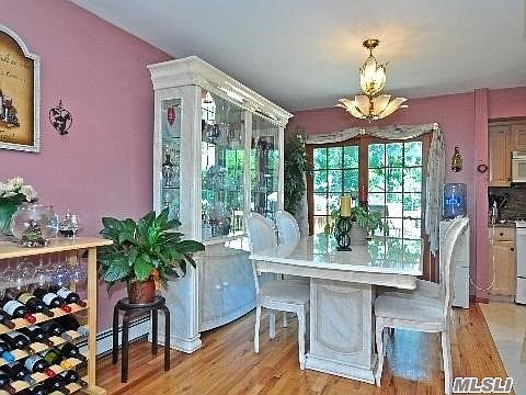 4th image of 805 Stanley St