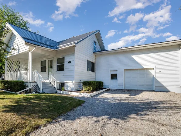 717 Chatterton St, Alma, MI 48801