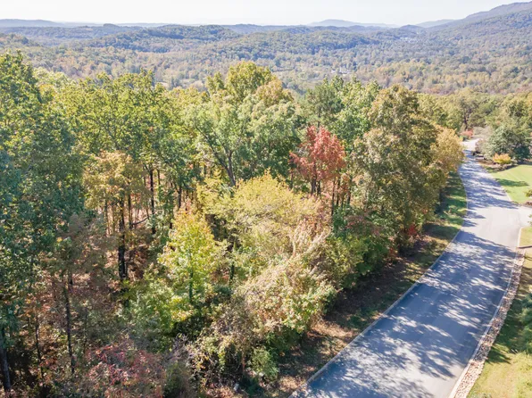 7756 Rocky Ledge Rd, Hixson, TN 37343