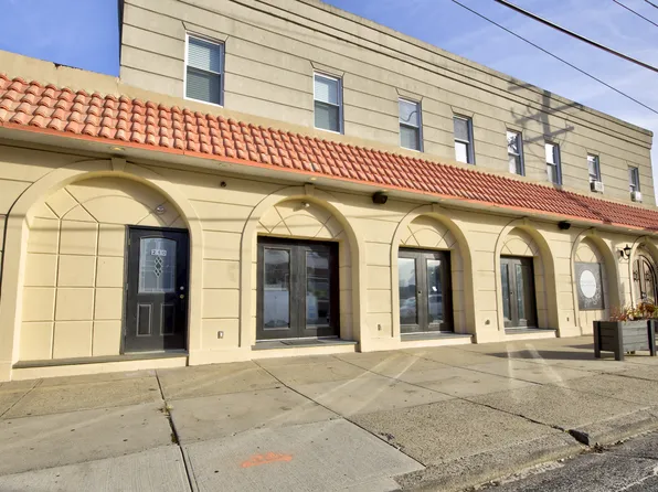 210 New York Ave APT 4, Long Beach, NY 11561
