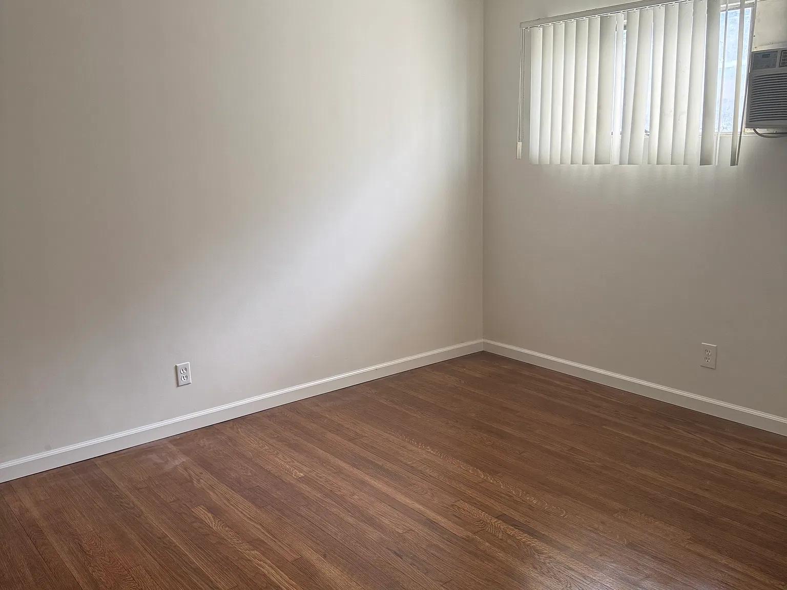 2 bed, 878 sqft, $2,150 — Photo 4