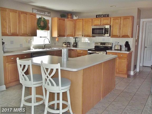 5th image of 309 Upper Mill Ct