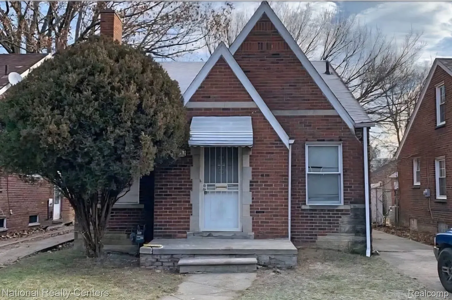 8227 Coyle St photo 1