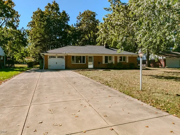 5540 Roy Rd, Highland Heights, OH 44143