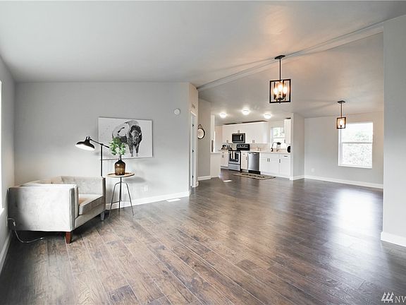 4th image of 2984 SE Mile Hill Dr