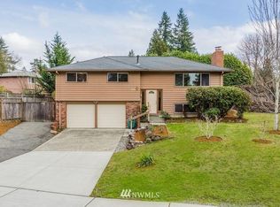 316 158th Pl SE, Bellevue, WA 98008