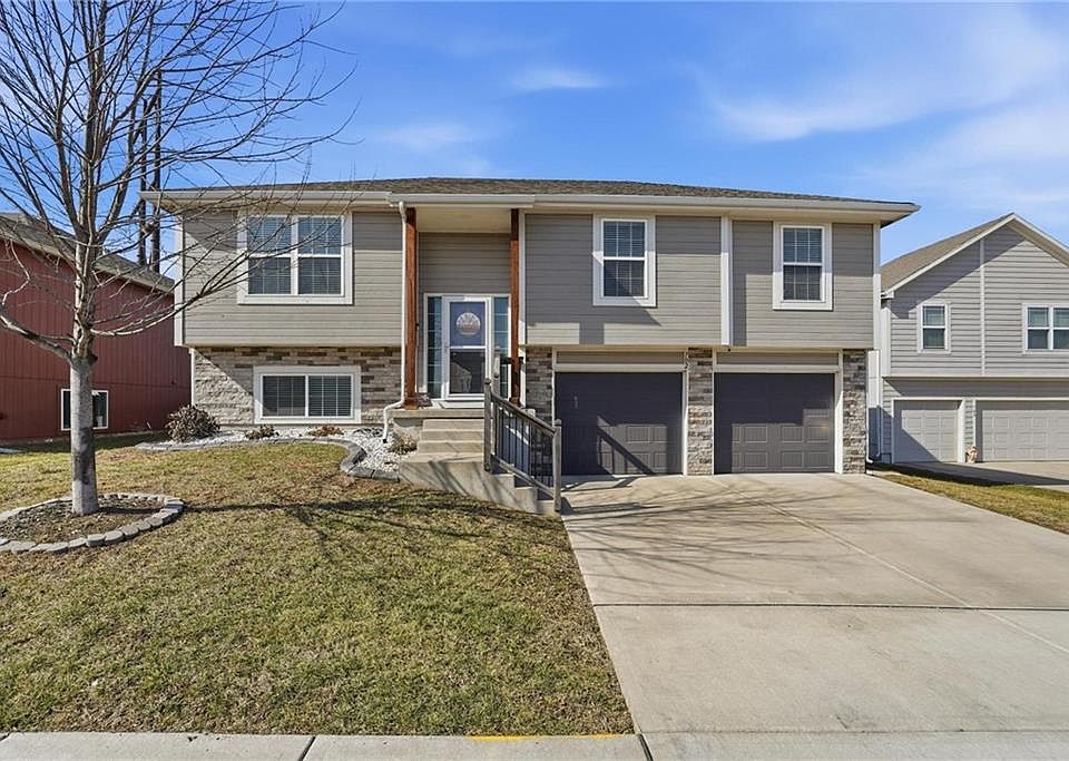 1st image of 702 Emily Ave