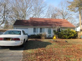 178 Concord Rd, Shirley, NY 11967