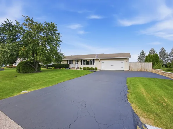6058 Lora Ln, Belvidere, IL 61008