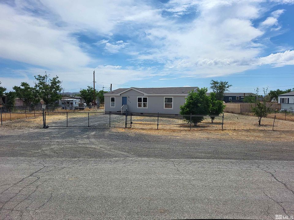 1st image of 2770 Truckee St