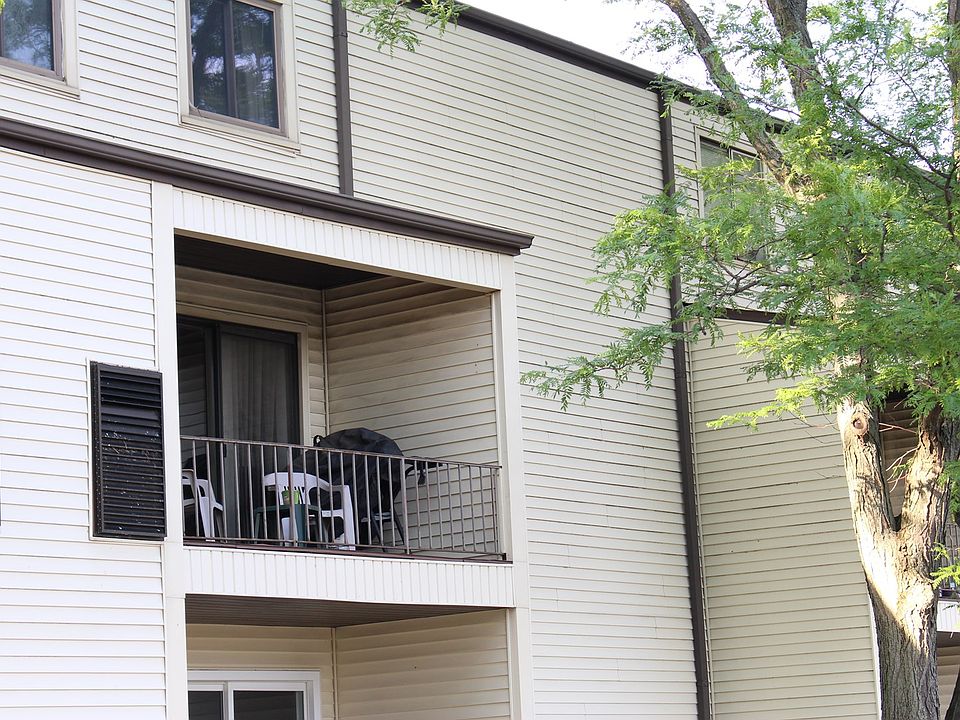1st image of 3119 W Willow Knolls Dr #41B