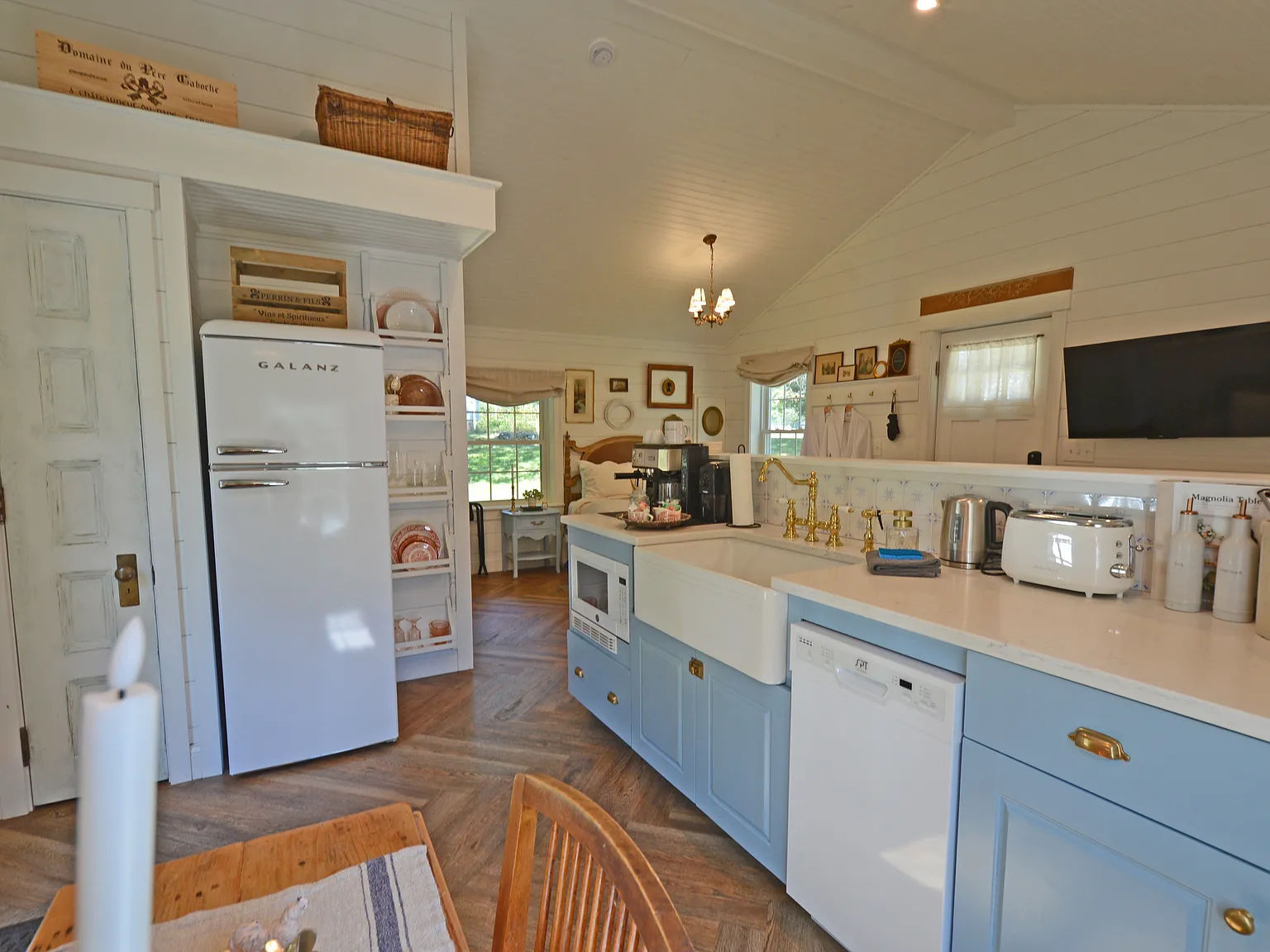 1 bed, 378 sqft, $1,700 — Photo 2