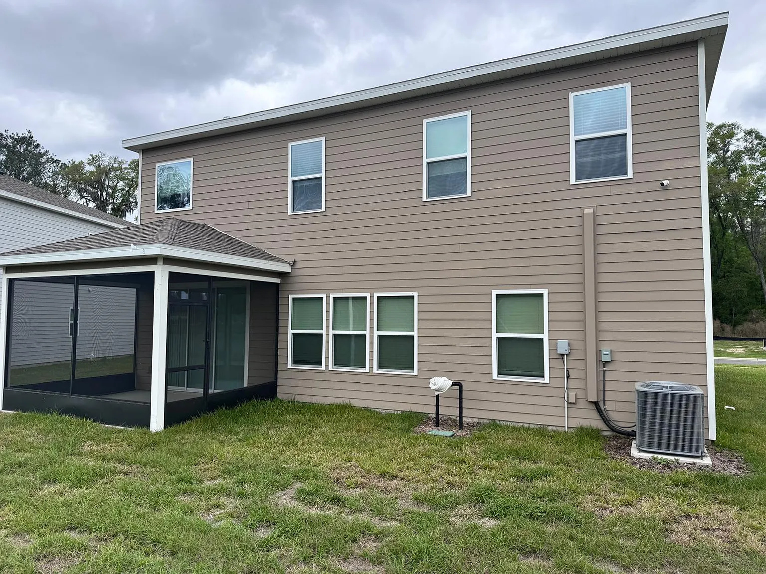 SW 52nd Ter, Gainesville — Photo 2