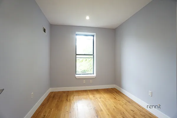 Rented by Rennit Inc. | media 32