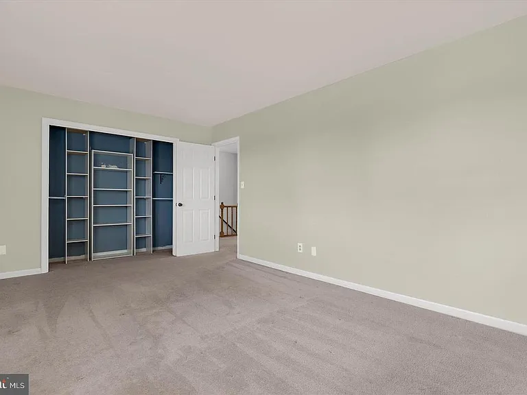1268 Delbert Ave — Photo 31