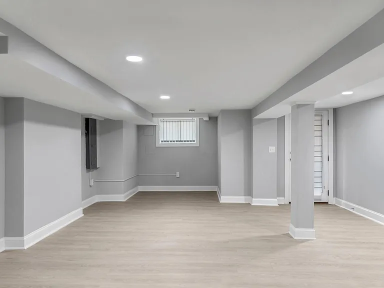 1310 Riggs St NW — Photo 18