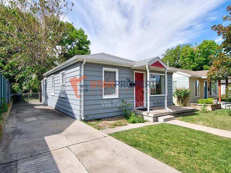 566 E Stringham Ave — Photo 3