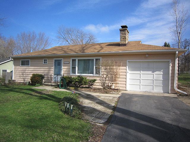 1st image of 25700 W Sylvan Dr