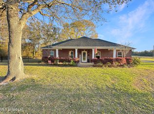 8507 Richwood Dr, Vancleave, MS 39565