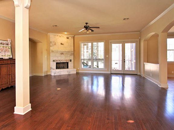 2nd image of 104 Village Park Dr