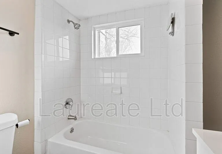 252 N Lincoln St #4 — Photo 10