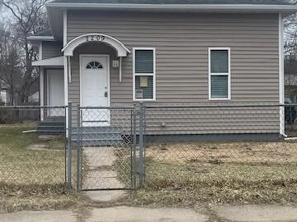 2209 Leahy St, Muskegon Heights, MI 49444