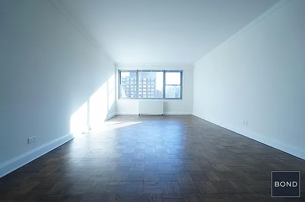 Rented by Bond New York | media 12