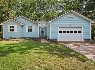 708 W Pine St, Lead Hill, AR 72644