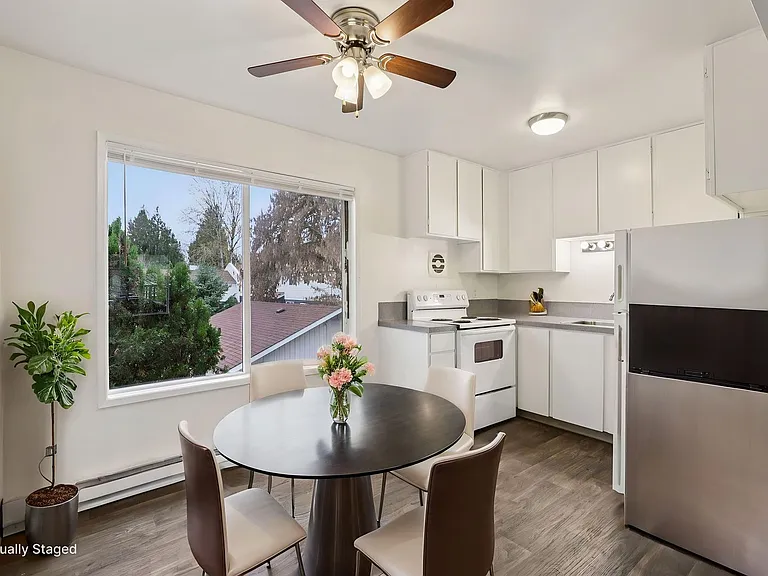 PARK PLACE APARTMENTS - YOUR HOME IS HERE! - UP TO 6 WEEKS FREE! PLUS $99 OAC MOVE-IN SPECIAL! — Photo 31