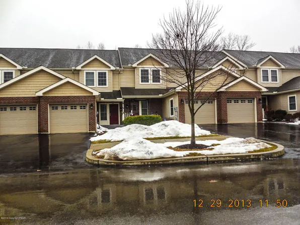 15 Oak Leaf Ln, East Stroudsburg, PA 18301