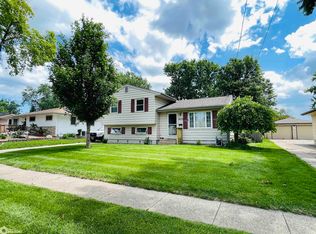 4209 69th St, Urbandale, IA 50322