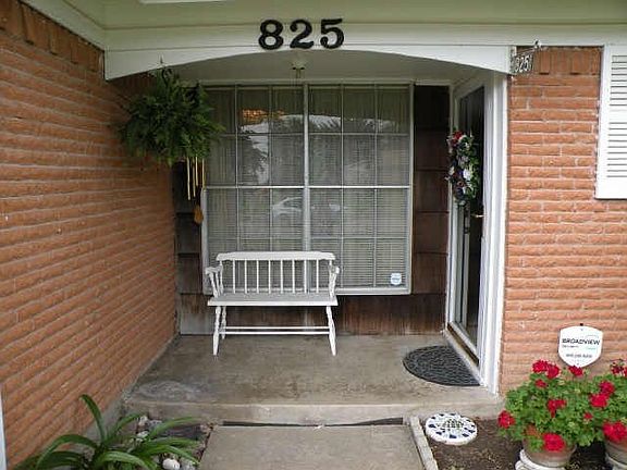 2nd image of 825 Hardy Dr